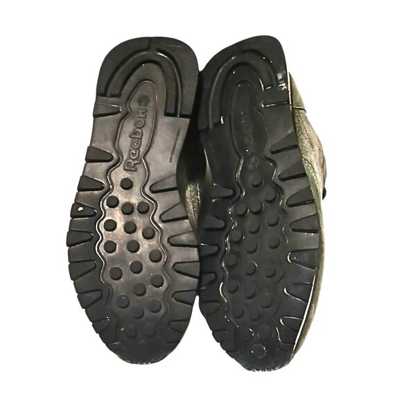 Reebok Classics Suede Women 7 Gray Ironstone Pink Skull Grey Athletic BS5418 - Picture 5 of 7